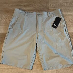 Men's Gray Shorts